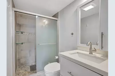 3701 N Country Club Drive #907, Aventura, FL 33180 - Photo 17