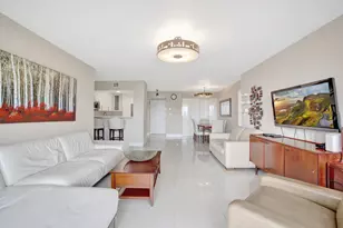 3701 N Country Club Dr, Aventura, FL 33180 - Photo 7