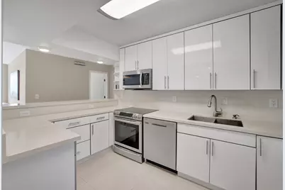 3701 N Country Club Drive #907, Aventura, FL 33180 - Photo 3
