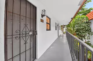 2121 W Woolbright Rd, Boynton Beach, FL 33426 - Photo 3