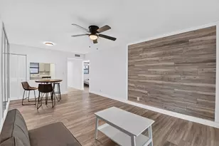 2121 W Woolbright Rd, Boynton Beach, FL 33426 - Photo 9
