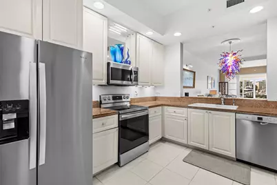 9 Harbour Isle Drive E #102, Fort Pierce, FL 34949 - Photo 7