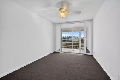 3010 Guildford A, Boca Raton, FL 33434 - Photo 17