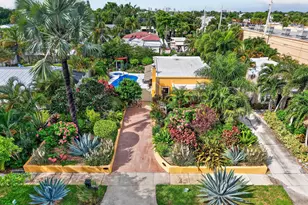 415 Colonial Rd, West Palm Beach, FL 33405 - Photo 1