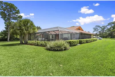 9457 Meadowood Drive, Fort Pierce, FL 34951 - Photo 37