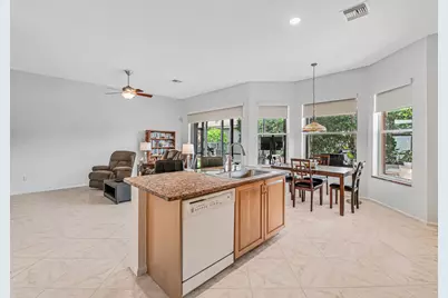 7546 Pebble Shores Terrace, Lake Worth, FL 33467 - Photo 15