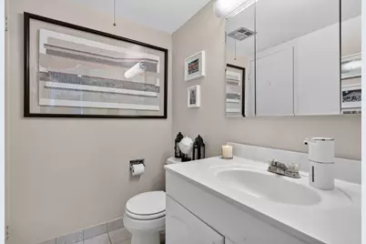 3625 N Country Club Drive #1807, Aventura, FL 33180 - Photo 15