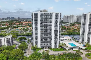 3625 N Country Club Dr, Aventura, FL 33180 - Photo 41