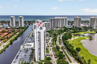 3625 N Country Club Dr, Aventura, FL 33180 - Photo 37