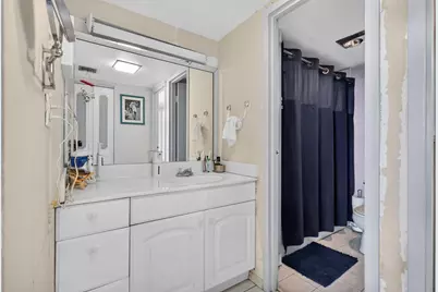 3625 N Country Club Drive #1807, Aventura, FL 33180 - Photo 17