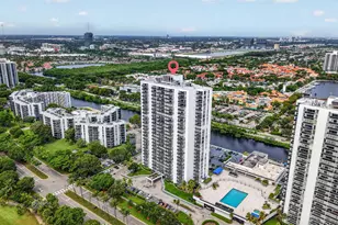 3625 N Country Club Dr, Aventura, FL 33180 - Photo 35