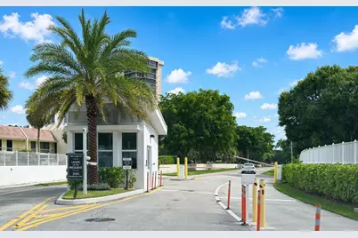 1950 Presidential Way #10, West Palm Beach, FL 33401 - Photo 49