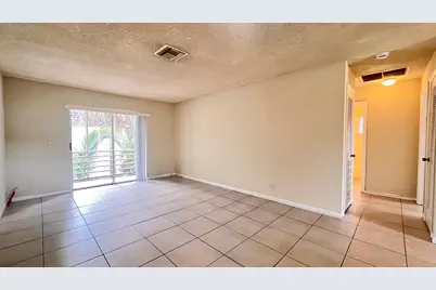 200 Croton Avenue #Unit 206, Lantana, FL 33462 - Photo 5