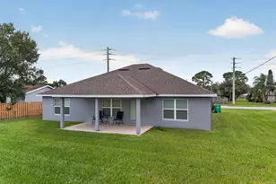 1317 SE Sandia Dr, Port Saint Lucie, FL 34983 - Photo 37
