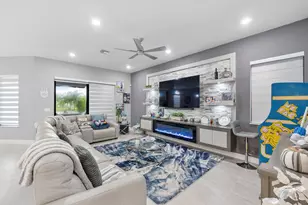 10733 Aqua Ct, Parkland, FL 33076 - Photo 11