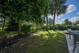 2910 Twin Oaks Way, Wellington, FL 33414 - Photo 39