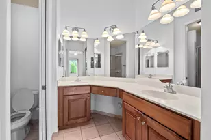 3500 Oaks Clubhouse Dr, Pompano Beach, FL 33069 - Photo 15