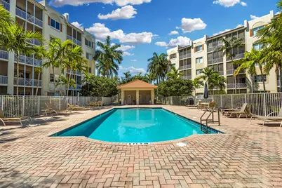 3500 Oaks Clubhouse Drive #Apt 109, Pompano Beach, FL 33069 - Photo 19