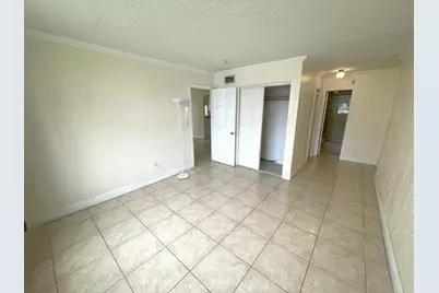 16400 NE 17th Avenue #108, North Miami Beach, FL 33162 - Photo 9