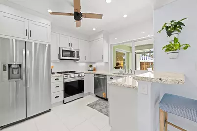38 SW 10th Avenue, Boca Raton, FL 33486 - Photo 15