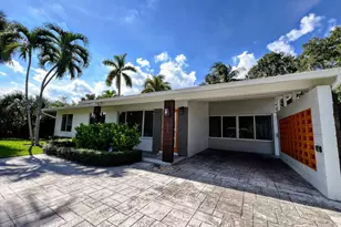 317 NW 26th Ct, Wilton Manors, FL 33311 - Photo 1