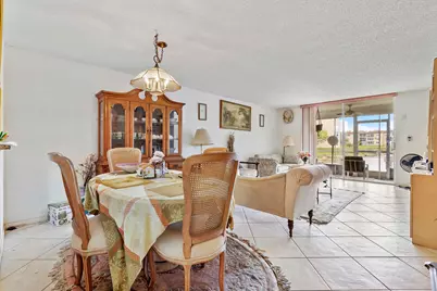 9221 Sunrise Lakes Boulevard #109, Sunrise, FL 33322 - Photo 5