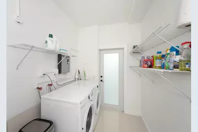 1040 N Venetian Drive, Miami, FL 33139 - Photo 11