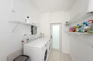 1040 N Venetian Dr, Miami, FL 33139 - Photo 11