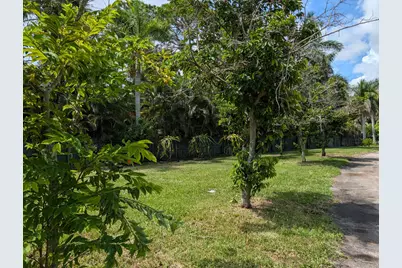 1215 N Haverhill Road, Haverhill, FL 33417 - Photo 23