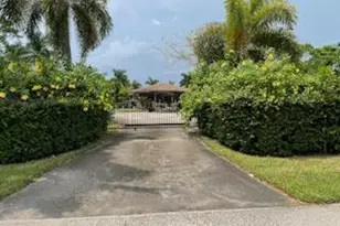 1215 N Haverhill Rd, Haverhill, FL 33417 - Photo 1
