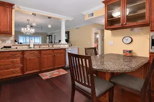 211 S Hollybrook Dr, Pembroke Pines, FL 33025 - Photo 1