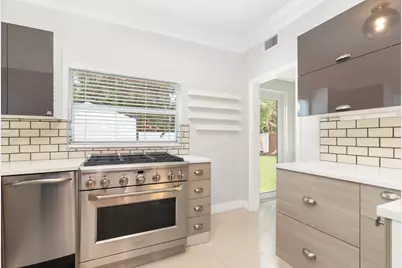 522 Upland Road, West Palm Beach, FL 33401 - Photo 13