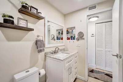 1901 N Andrews Avenue #Apt 214, Wilton Manors, FL 33311 - Photo 21