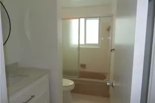 2110 NE 39th St, Fort Lauderdale, FL 33308 - Photo 7
