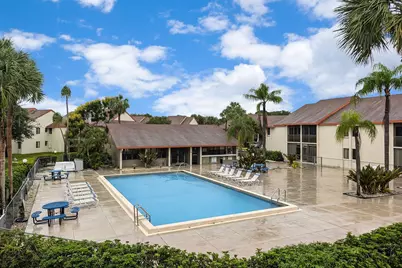 5486 Courtyard Drive #5486, Margate, FL 33063 - Photo 23