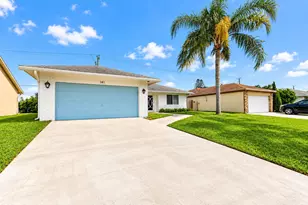 141 Arrowhead Cir, Jupiter, FL 33458 - Photo 3