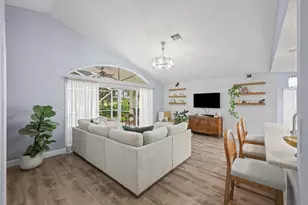1610 Lakefield N Ct, Wellington, FL 33414 - Photo 3