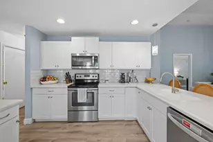 1610 Lakefield N Ct, Wellington, FL 33414 - Photo 13