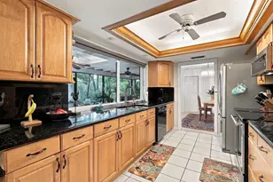 9714 Honeysuckle Ave, Palm Beach Gardens, FL 33410 - Photo 13
