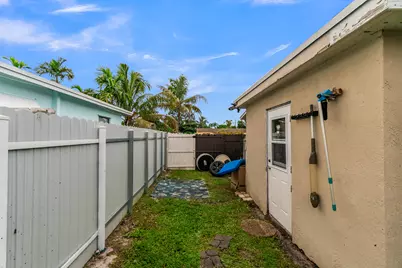 7360 Arthur Street, Hollywood, FL 33024 - Photo 15