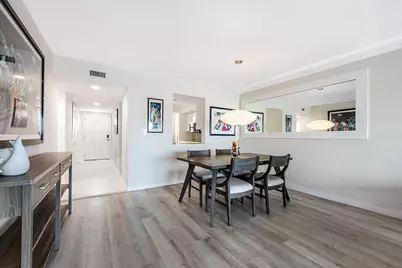 985 SE 19th Avenue #203, Deerfield Beach, FL 33441 - Photo 11