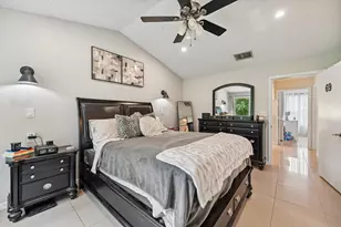 281 SW 95 Terrace, Pembroke Pines, FL 33025 - Photo 23
