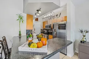 281 SW 95 Terrace, Pembroke Pines, FL 33025 - Photo 11