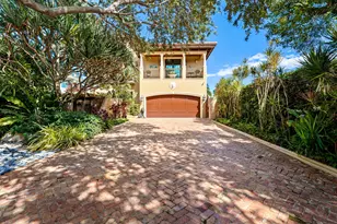 818 S Lakeside Dr, Lake Worth Beach, FL 33460 - Photo 3
