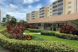 320 NE 12th Ave, Hallandale Beach, FL 33009 - Photo 47