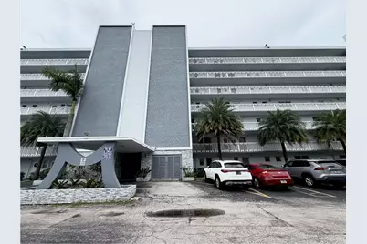 320 NE 12th Avenue #105, Hallandale Beach, FL 33009 - Photo 47