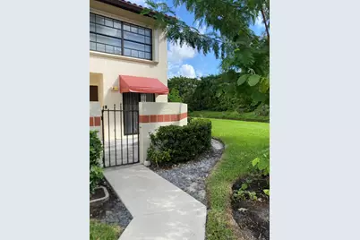 811 Freedom Court Court #811, Deerfield Beach, FL 33442 - Photo 1