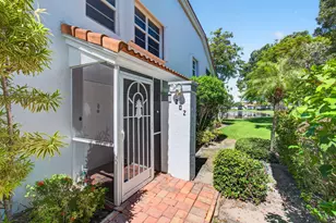 9865 Seacrest Cir, Boynton Beach, FL 33437 - Photo 3