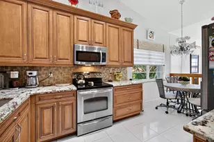9865 Seacrest Cir, Boynton Beach, FL 33437 - Photo 17