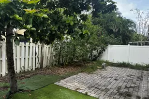 4083 Lake Tahoe Cir, West Palm Beach, FL 33409 - Photo 17